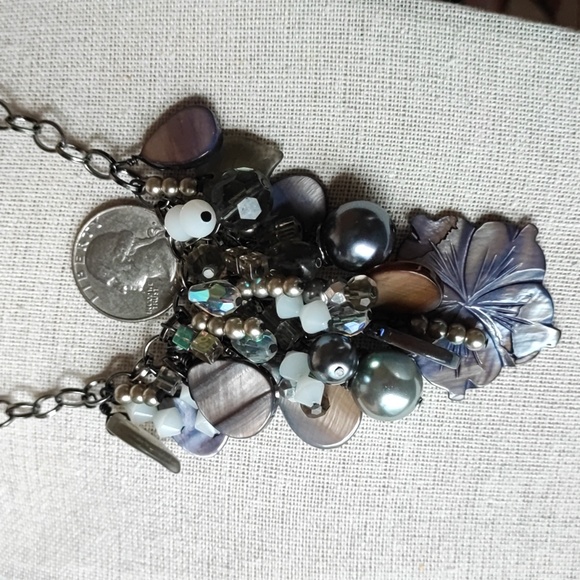 Purple Carved Purple Mother of Pearl Crystal Faux Pearls Bauble Opaline Necklace - Picture 7 of 9